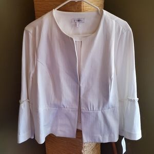 Roz&Ali White Blazer w/Three Quarter Bell Sleeve